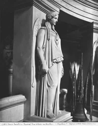 Victoria Alada, cripta de la Iglesia Saint-Louis des Invalides, 1843-1853
